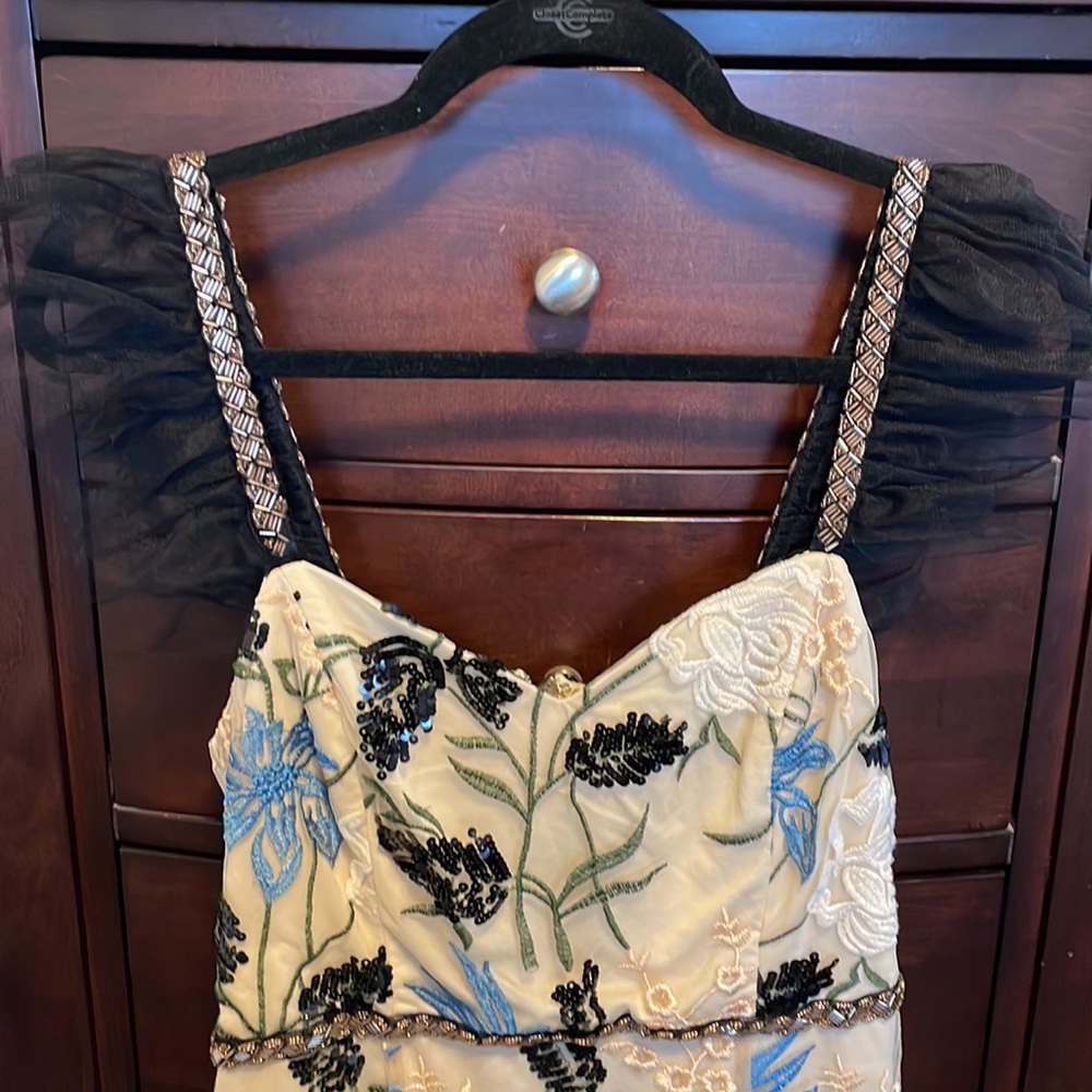 Lulu's Cream Floral Showstopper Dress with Black and Blue Accents - Picture 7 of 9